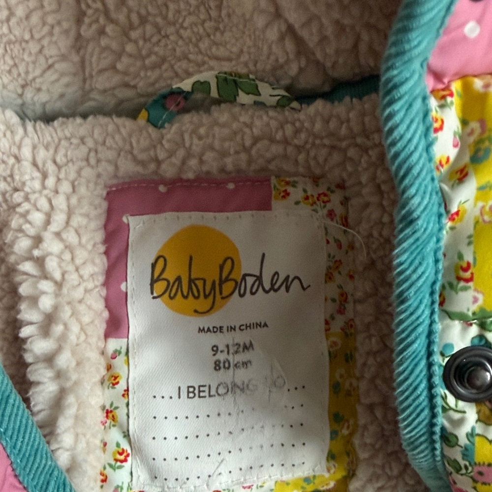 Baby Boden Pink Yellow Floral Patchwork Puffer Jacket - Picture 2 of 2